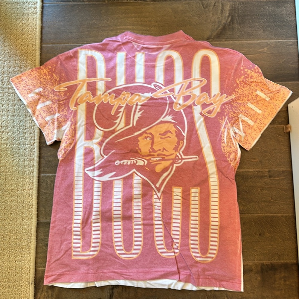 Tampa bay Bucs Men’s vintage style tee.  New never worn.  By Mitchell and Ness - Picture 2 of 6